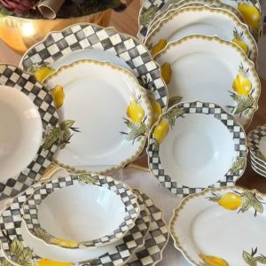 سرویس غذا خوری 24 پارچه طرح Linda