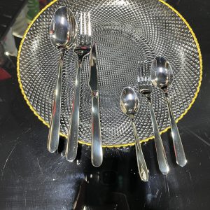 قاشق چنگال ٣٦ پارچه ٦ نفره